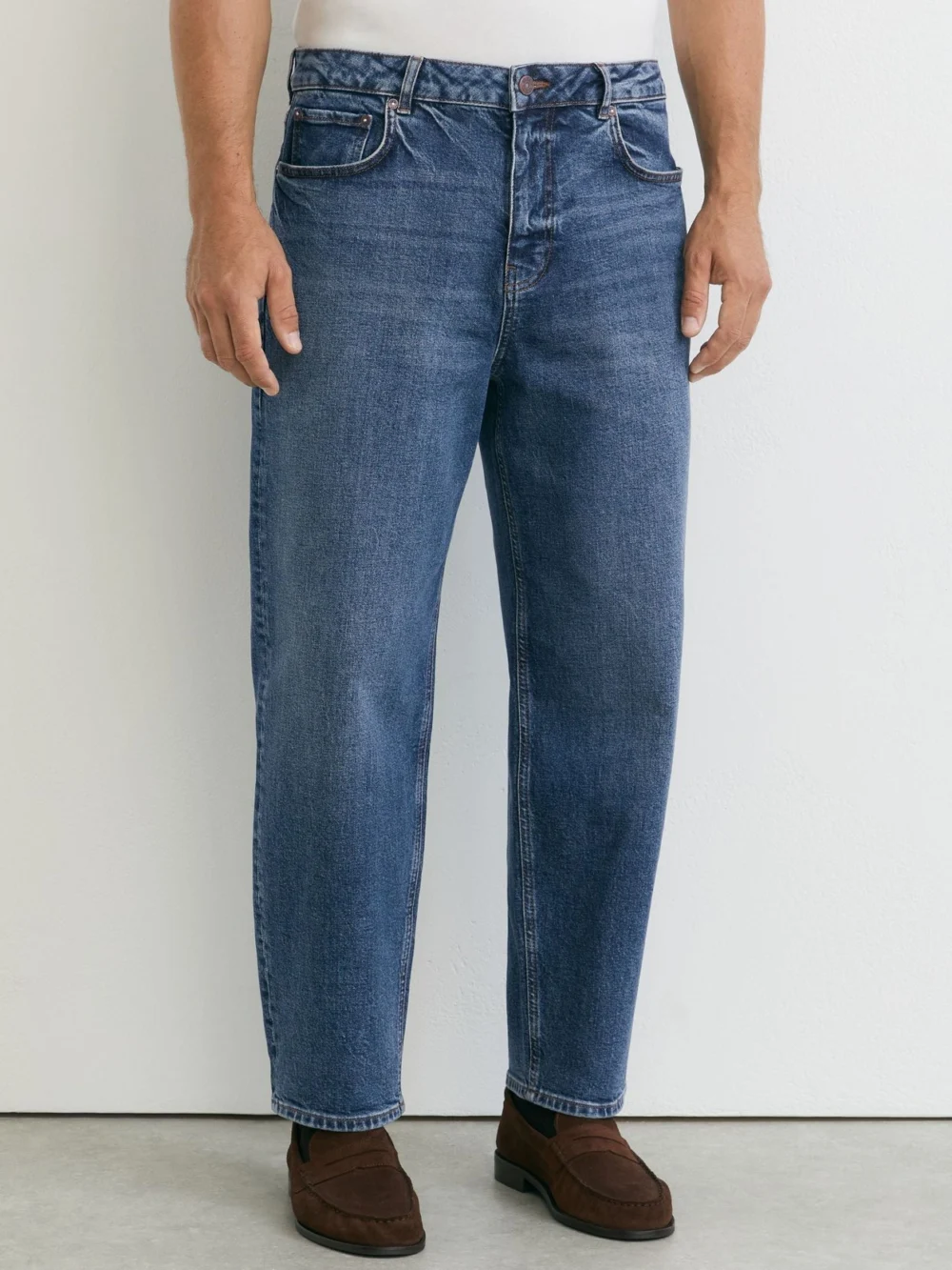 Reiss Indigo Blue Wash Barrel-leg Jeans, view 4