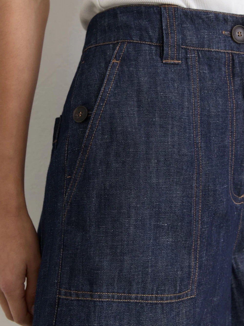 Reiss Indigo Linen Chambray Shorts, view 3