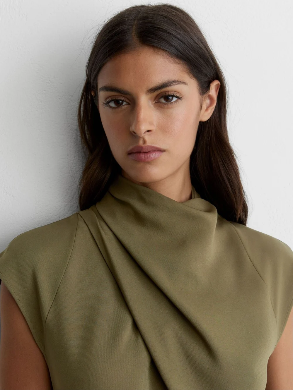 Reiss Khaki Green High-neck Pleat-detail Midi Dress, view 4