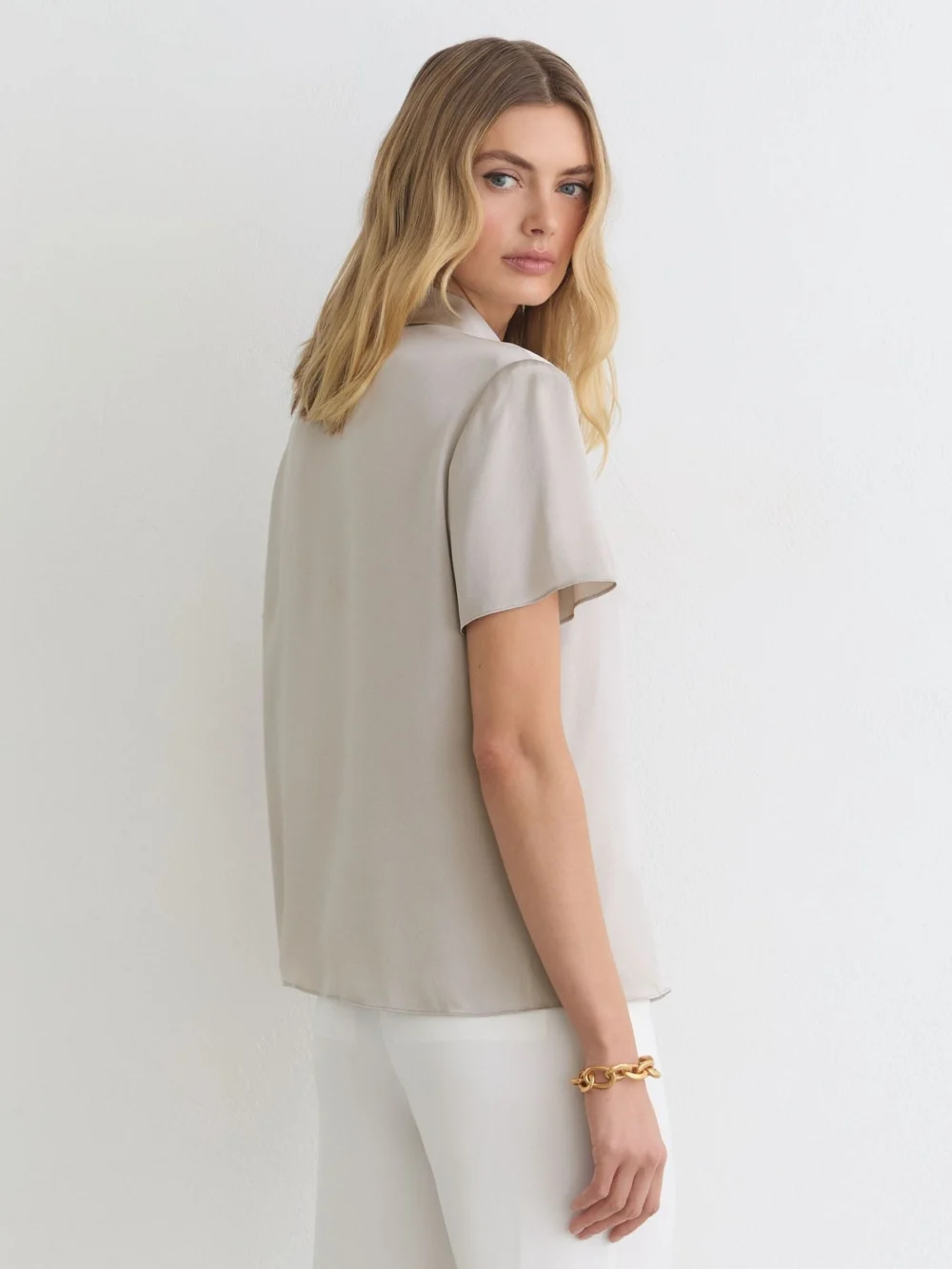 Reiss Light Grey Silk Half-button Short-sleeve Shirt, view 3