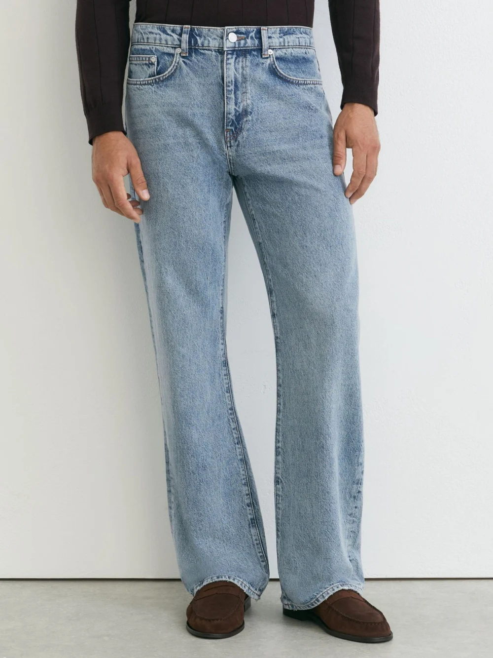 Reiss Light Stone Wash Relaxed Flared-leg Jeans, view 3
