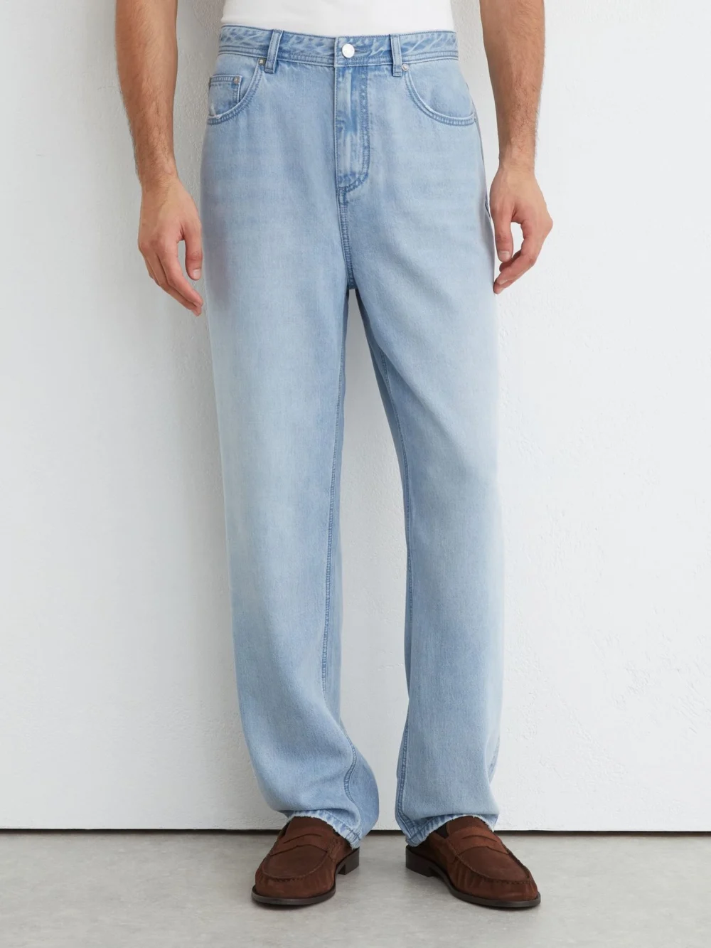 Reiss Light Wash Blue Relaxed Straight-fit Distressed Jeans, view 3