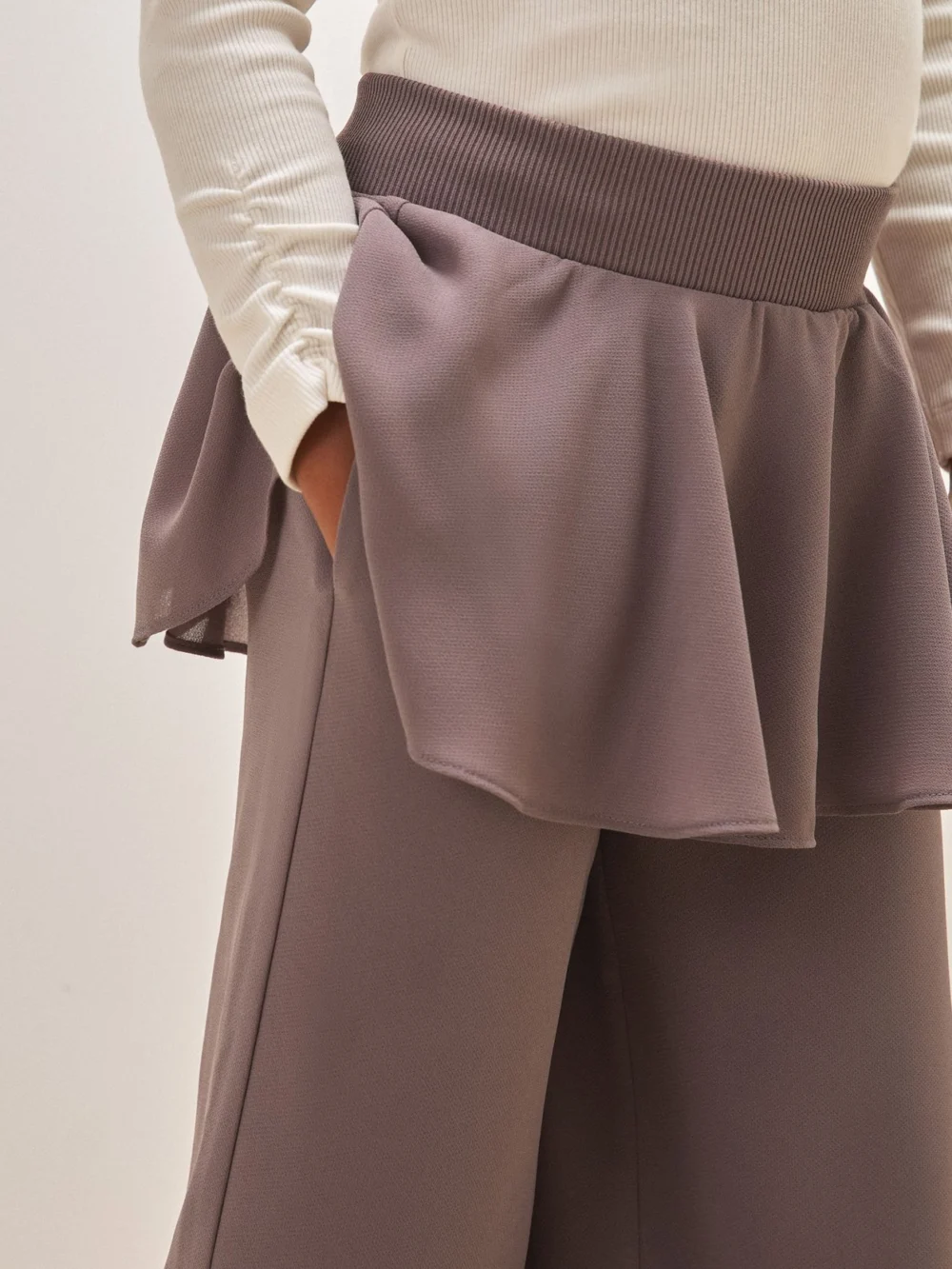 Reiss Mauve 9-13 yrs | Royal Ballet Skirt Trousers, view 4