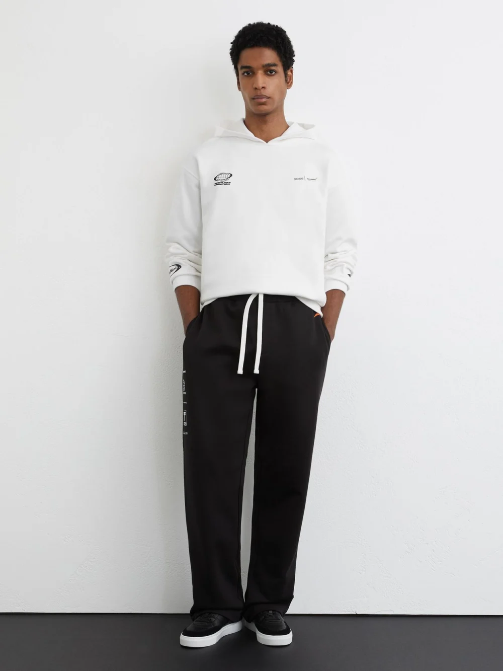 Reiss McLaren X McLaren F1 Team White Racing Heavyweight Motif Hoodie -fit, view 3