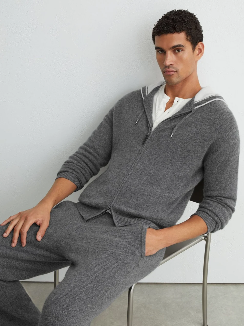 Reiss Mid Grey Melange Cashmere-blend Contrast-hood Zipped Hoodie, view 3