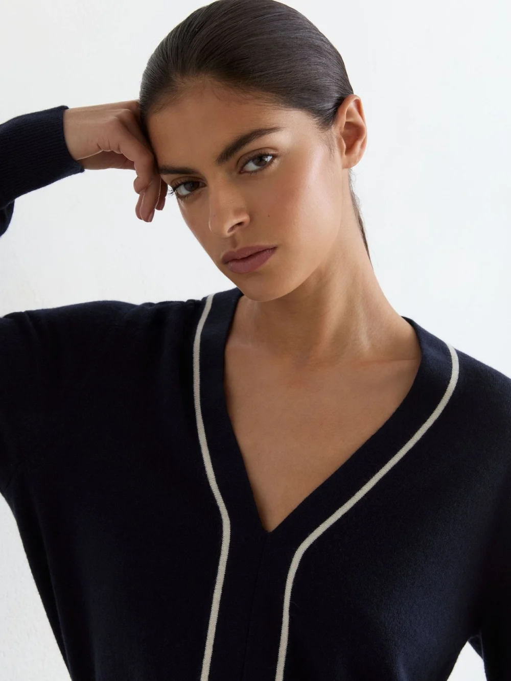 Reiss Mila Women's Wool-blend V-neck Stripe-detail Jumper with Cashmere, view 4