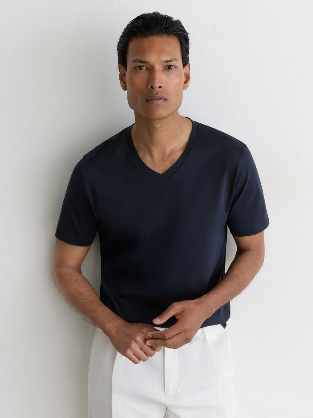 Reiss Navy Air-water-cotton V-neck Tailored-fit T-shirt