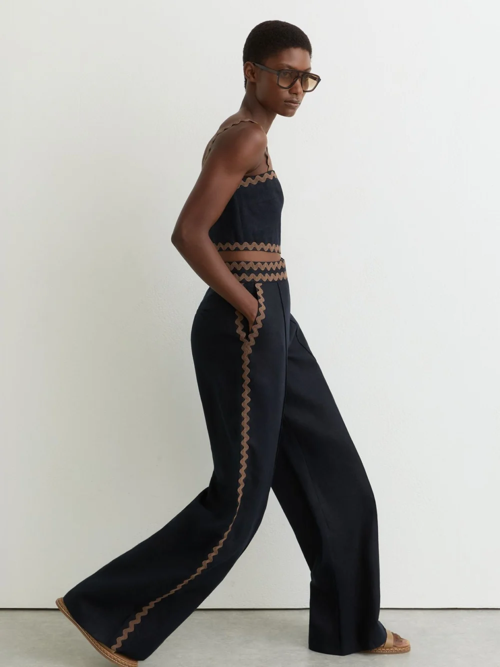 Reiss Navy & Brown Linen Wave-trim Wide-leg Trousers, view 3