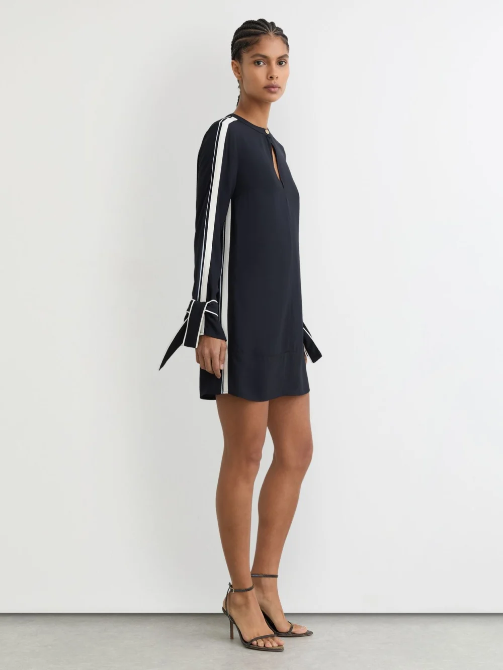 Reiss Navy & White Contrast Tipped Tie Cuff Shift Dress, view 4