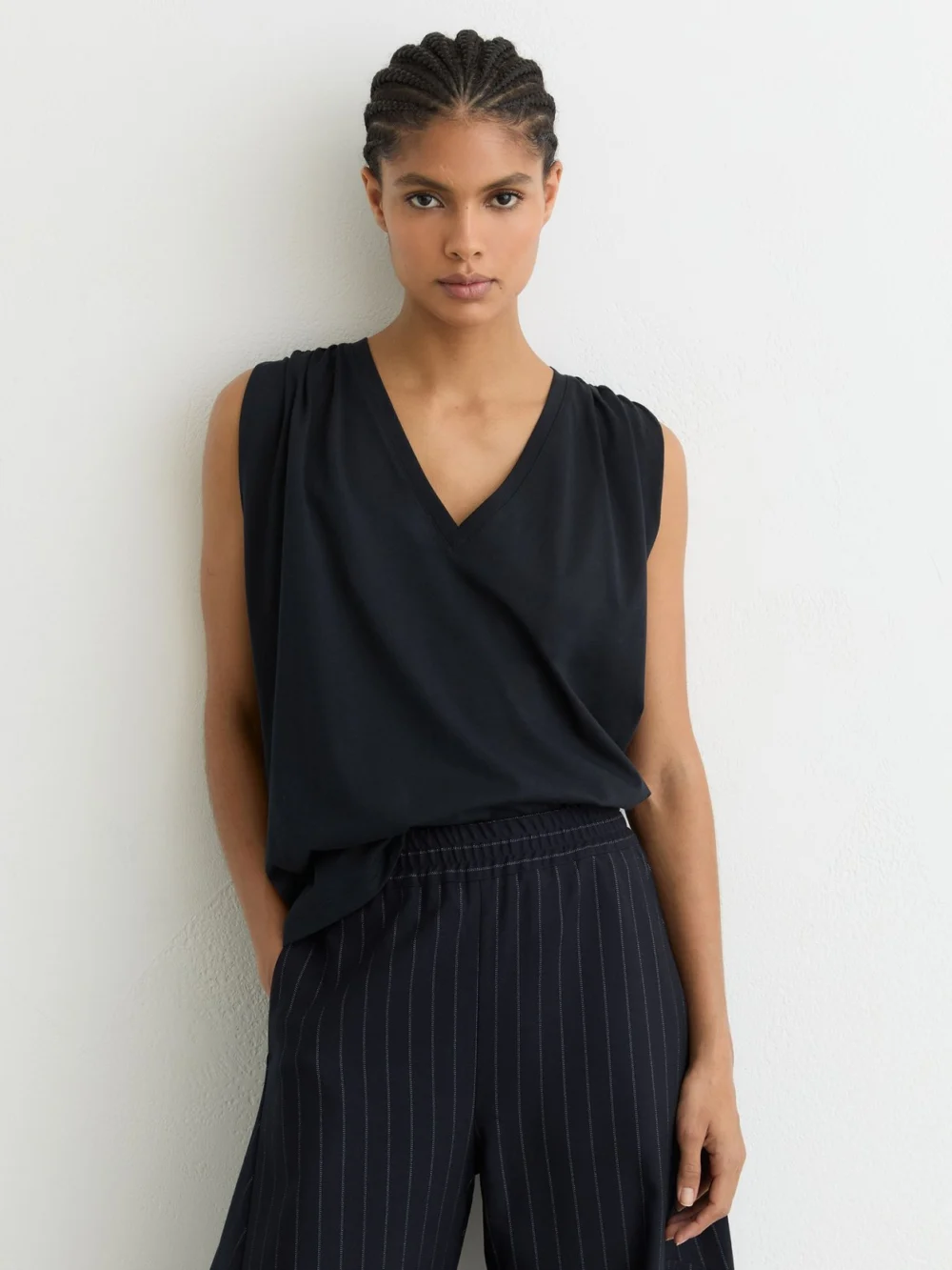 Reiss Navy Cotton Gathered-detail V-neck Vest