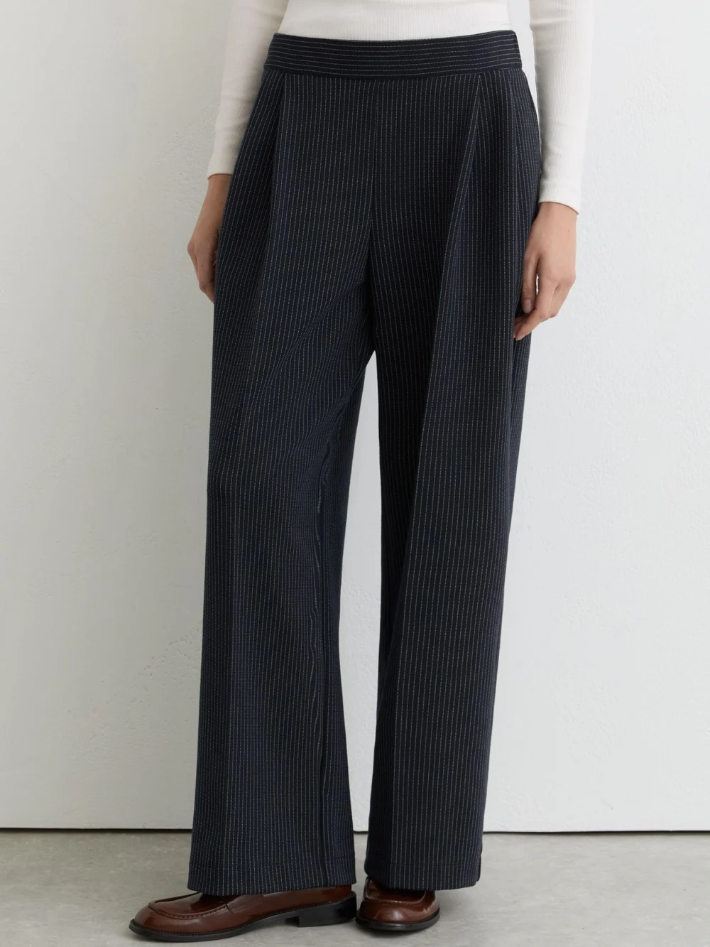 Reiss Navy Pinstripe Wide-leg Joggers, view 3