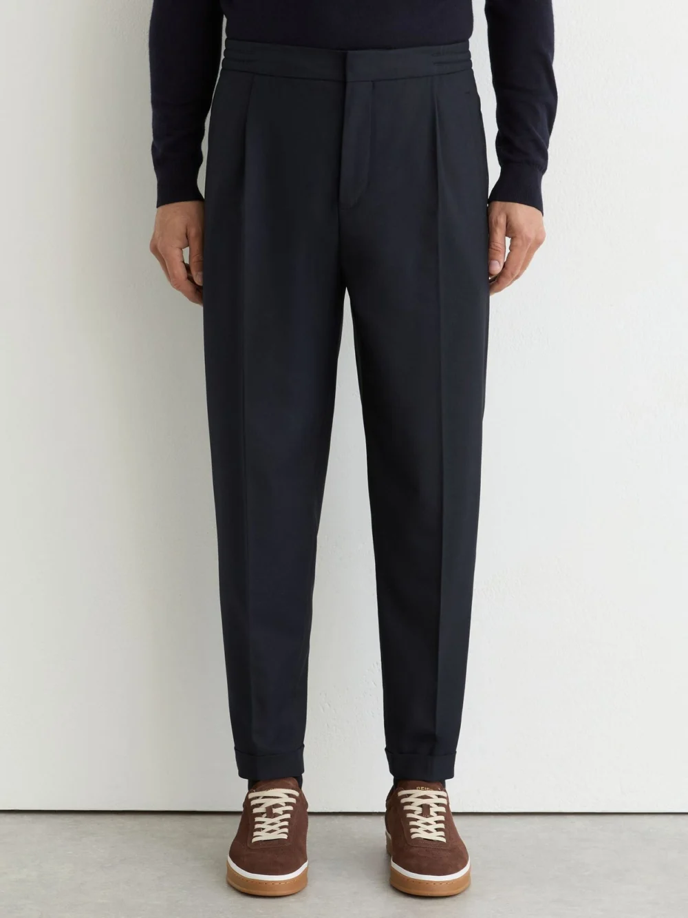 Reiss Navy Relaxed Drawstring Trousers with Turn-ups, view 3