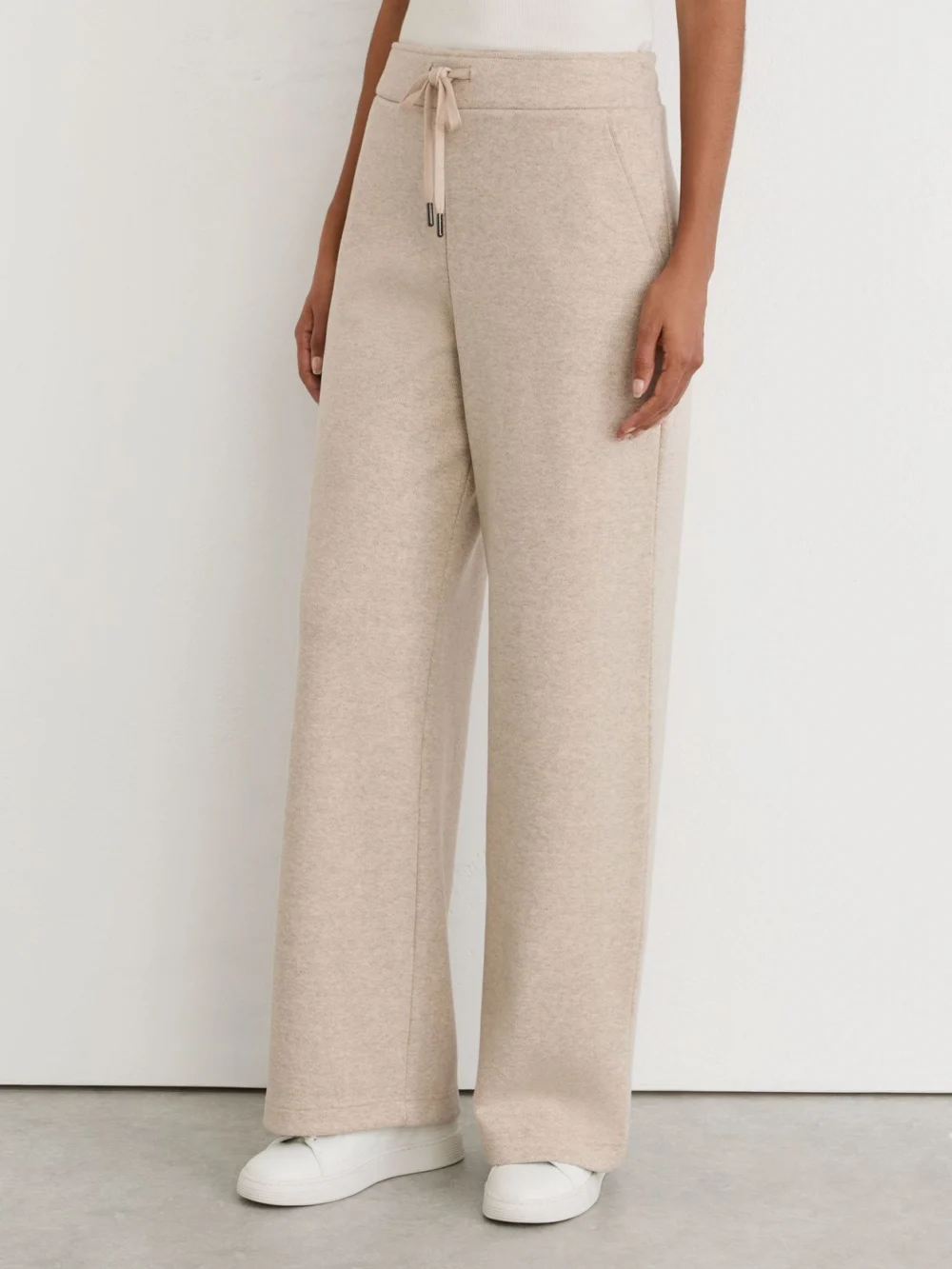 Reiss Neutral Petite Herringbone Wide-leg Drawstring Joggers, view 3