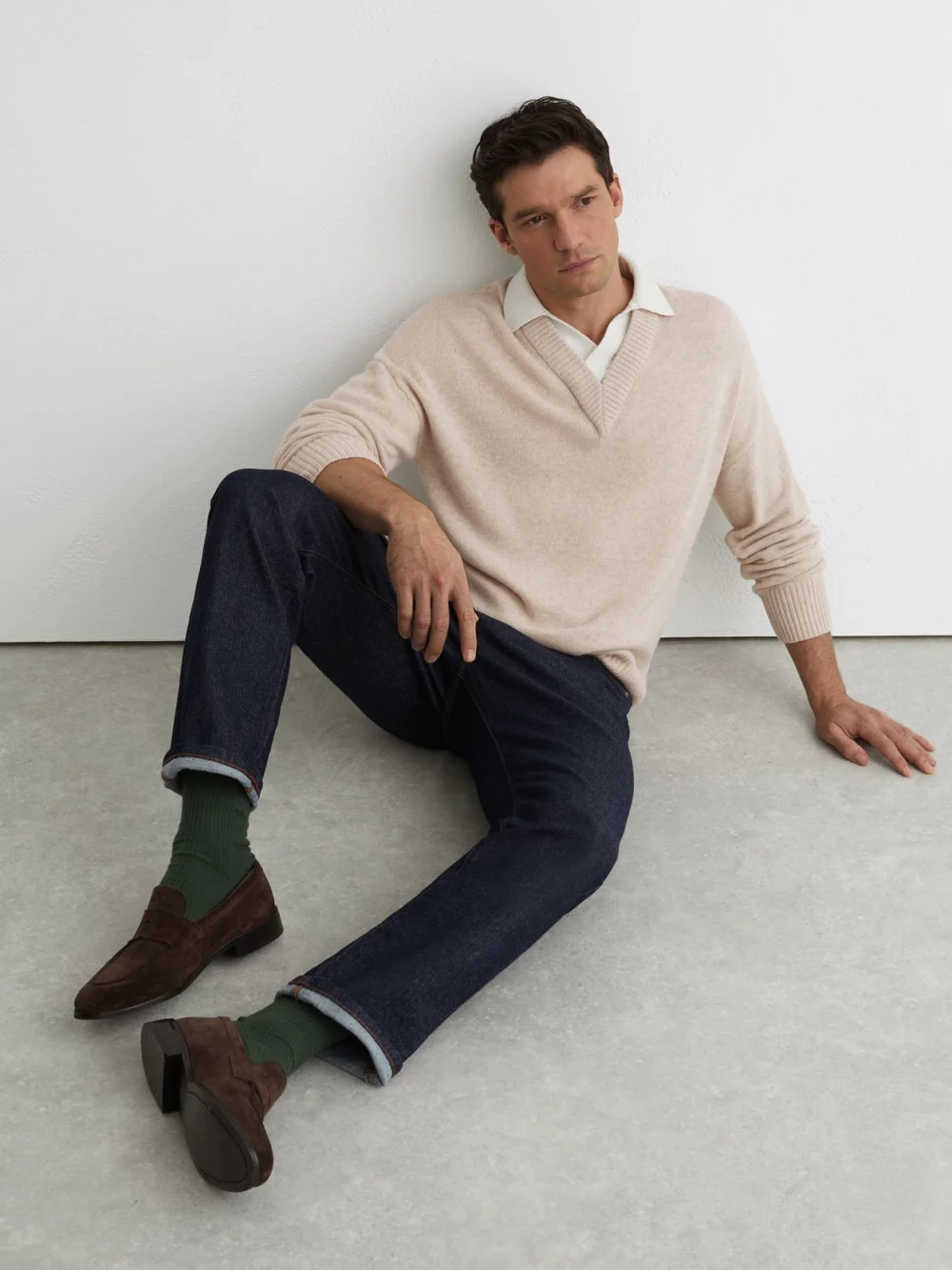 Reiss Oatmeal Wool V-neck Contrast-collar Jumper, view 4
