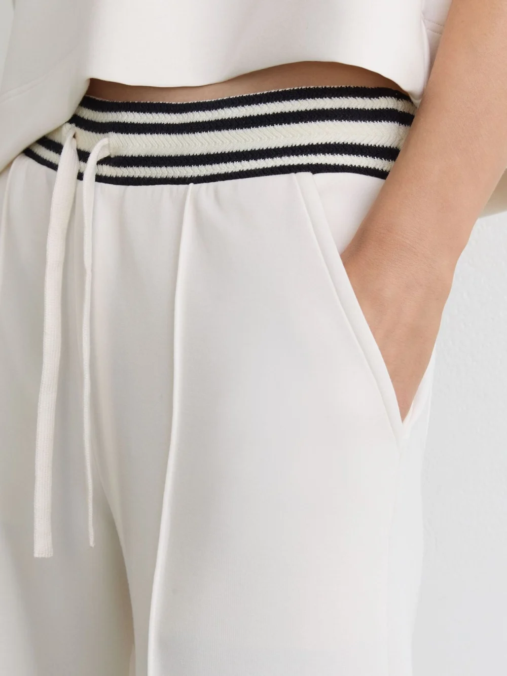 Reiss Premium Interlock Stripe-waist Joggers, view 3