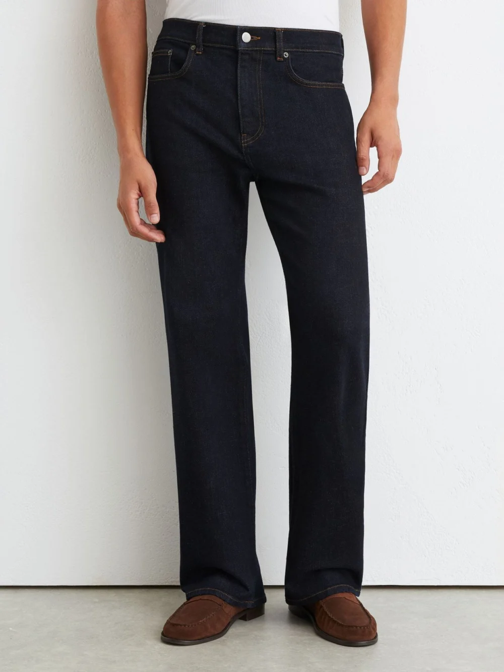 Reiss Rinse Wash Relaxed Flared-leg Jeans, view 3