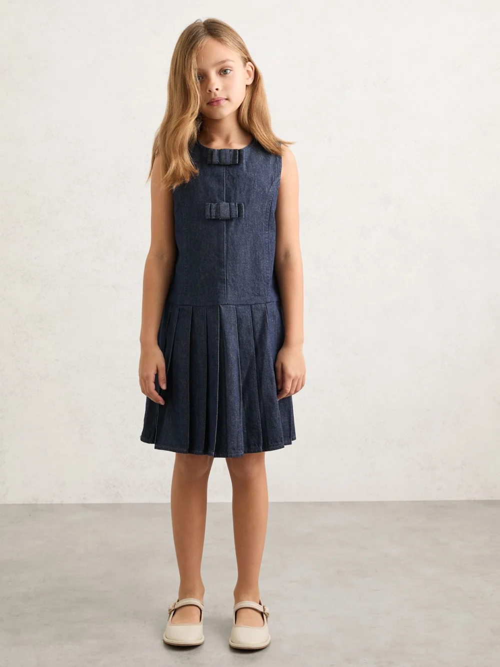 Reiss Ruby Indigo 9-13 yrs Sleeveless Pleated Denim Dress, 12-13 Years, view 3