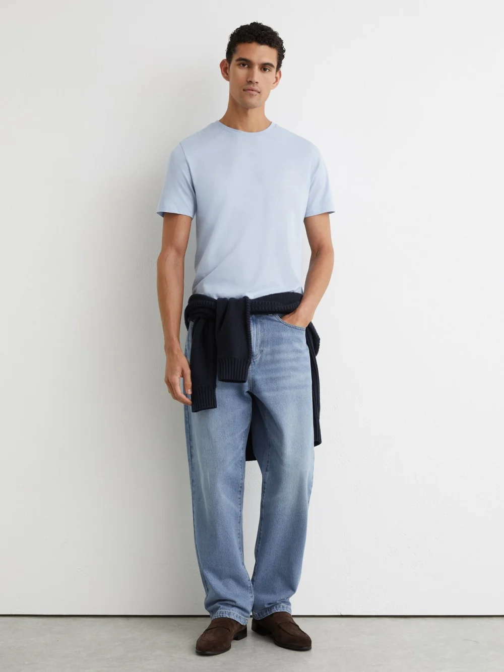 Reiss Soft Blue Plain T-shirts Cotton Size: Xxx Reiss a Classic That Lends Itself to a Variety of Looks- Resort & Holiday Wea
