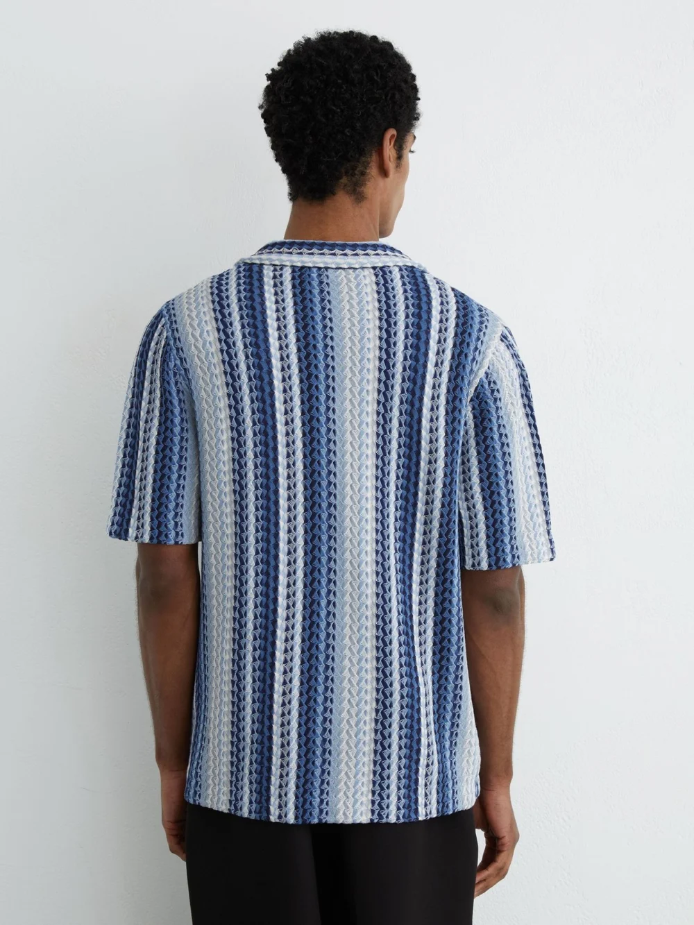 Reiss Soft Blue Stripe-knit Cuban-collar Shirt, view 4