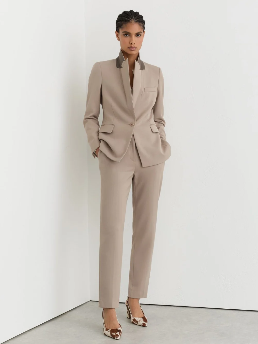 Reiss Stone Neutral Petite Slim-fit Suit Trousers, view 5