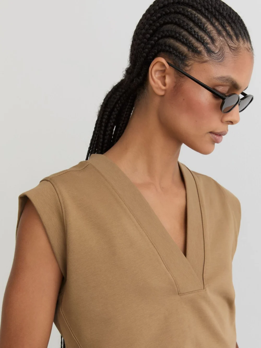 Reiss Tan Neutral Cotton-blend Sleeveless V-neck Sweat Top, view 4