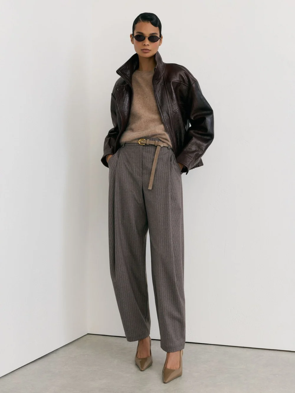 Reiss Taupe Neutral Petite Pinstripe Pleated Barrel-leg Trousers, view 5