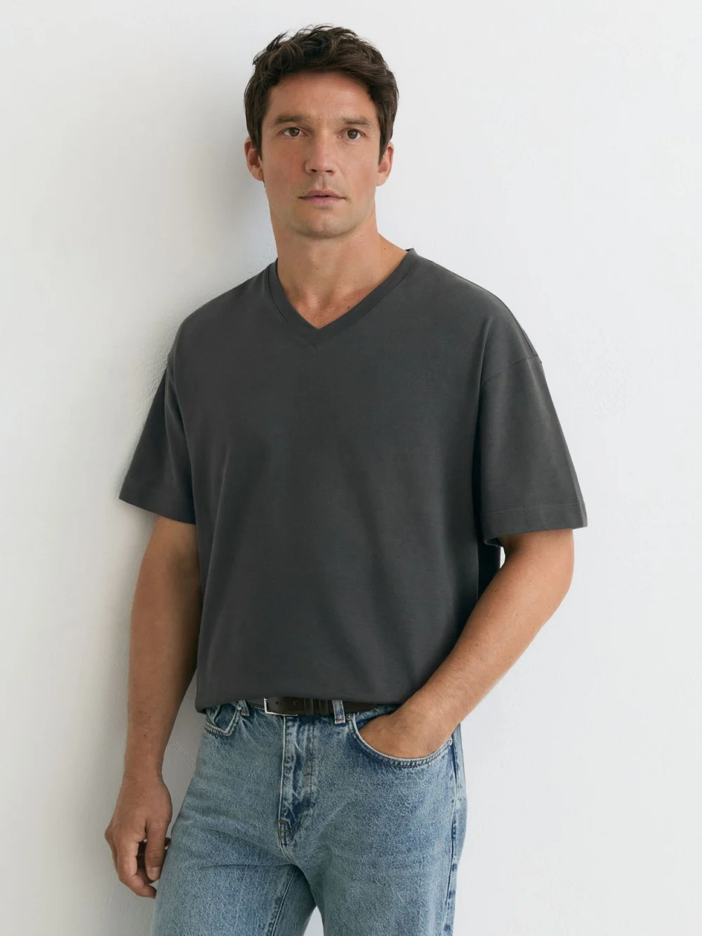 Reiss Washed Black Cotton V-neck Relaxed-fit T-shirt