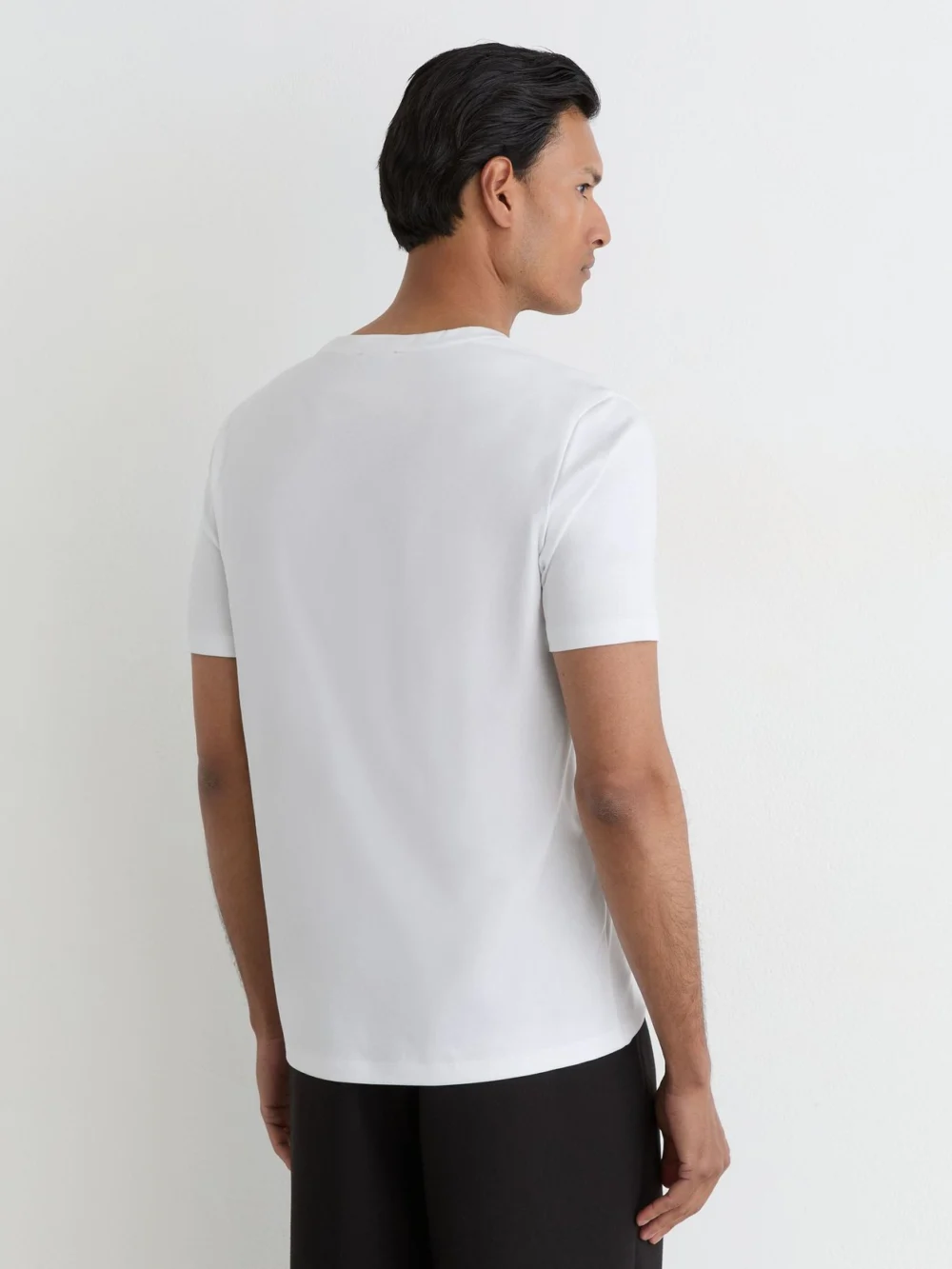 Reiss White Air-water-cotton V-neck Tailored-fit T-shirt, view 4