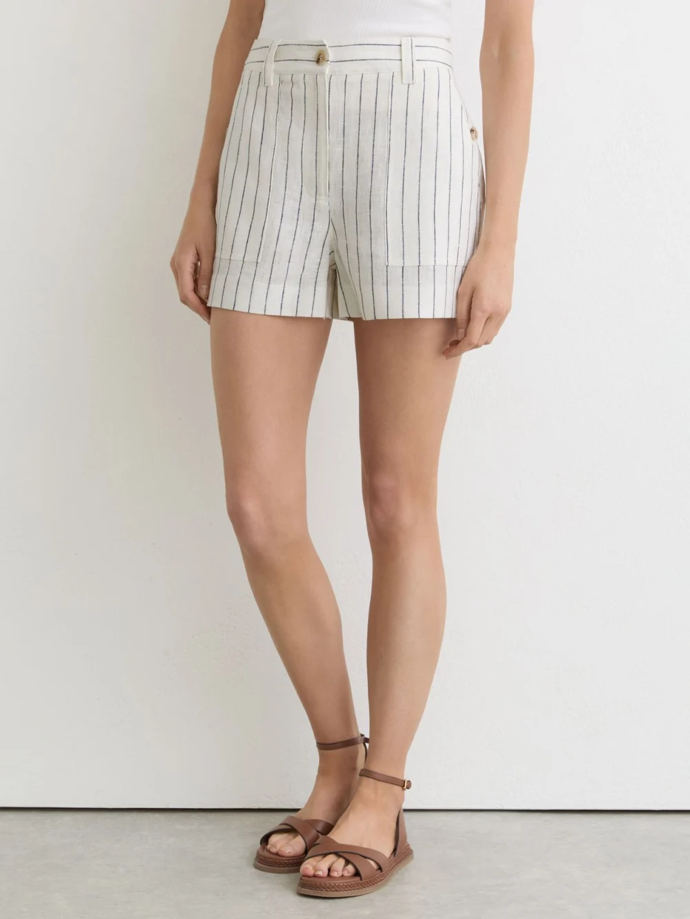 Reiss White & Navy Linen Shorts, view 3