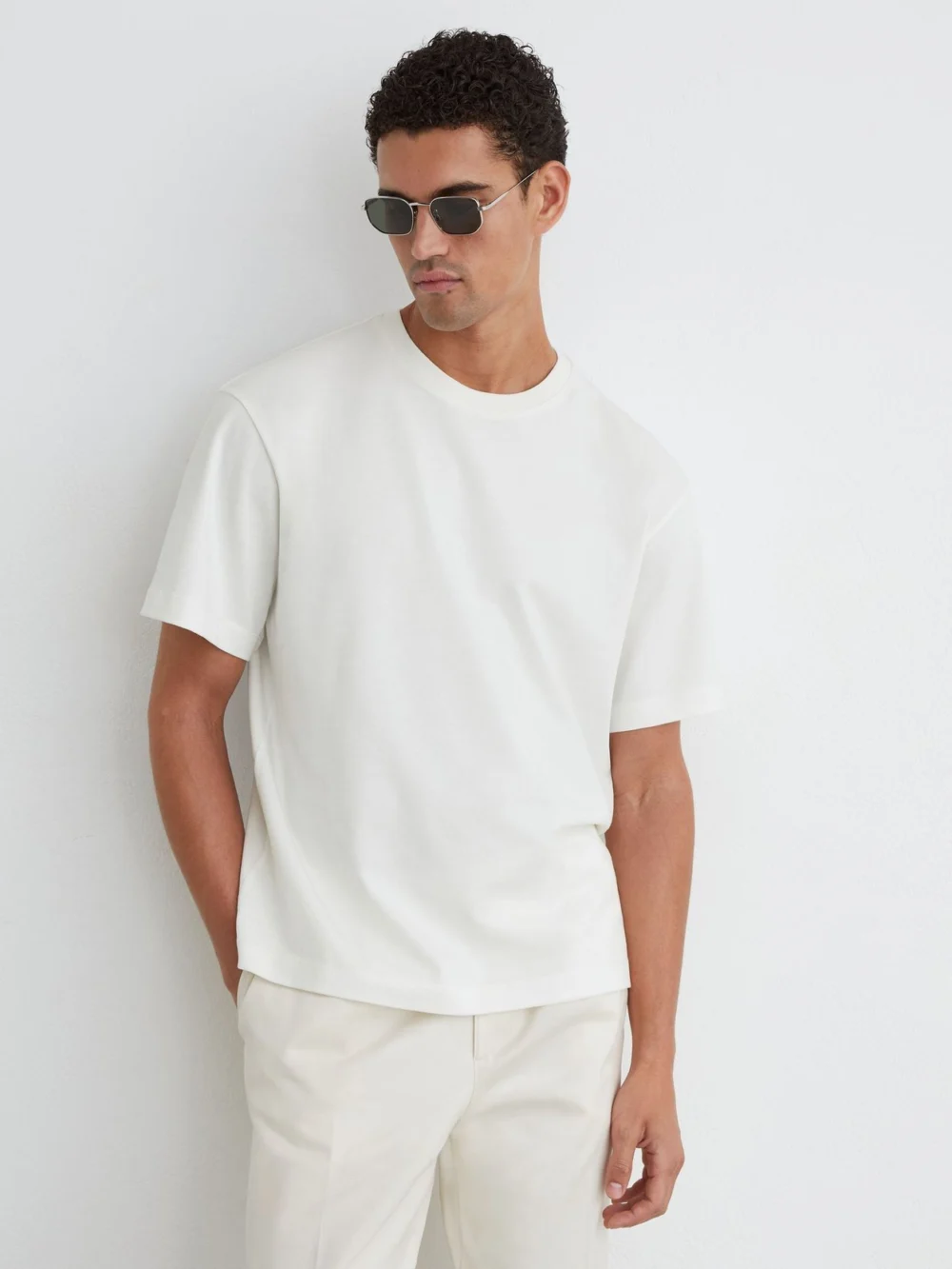 Reiss White Cotton Beach-print Relaxed-fit T-shirt, view 4