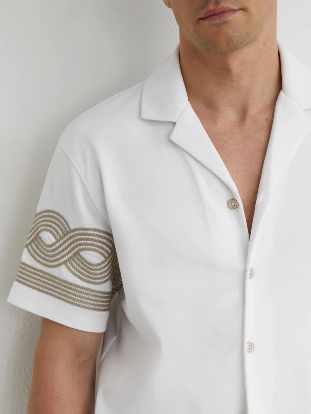 Reiss White Cotton-blend Embroidered Cuban-collar Shirt, view 3