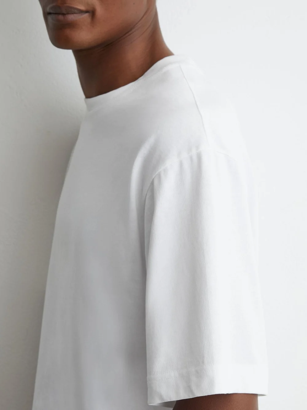 Reiss White Cotton Crew Neck T-shirt, view 3