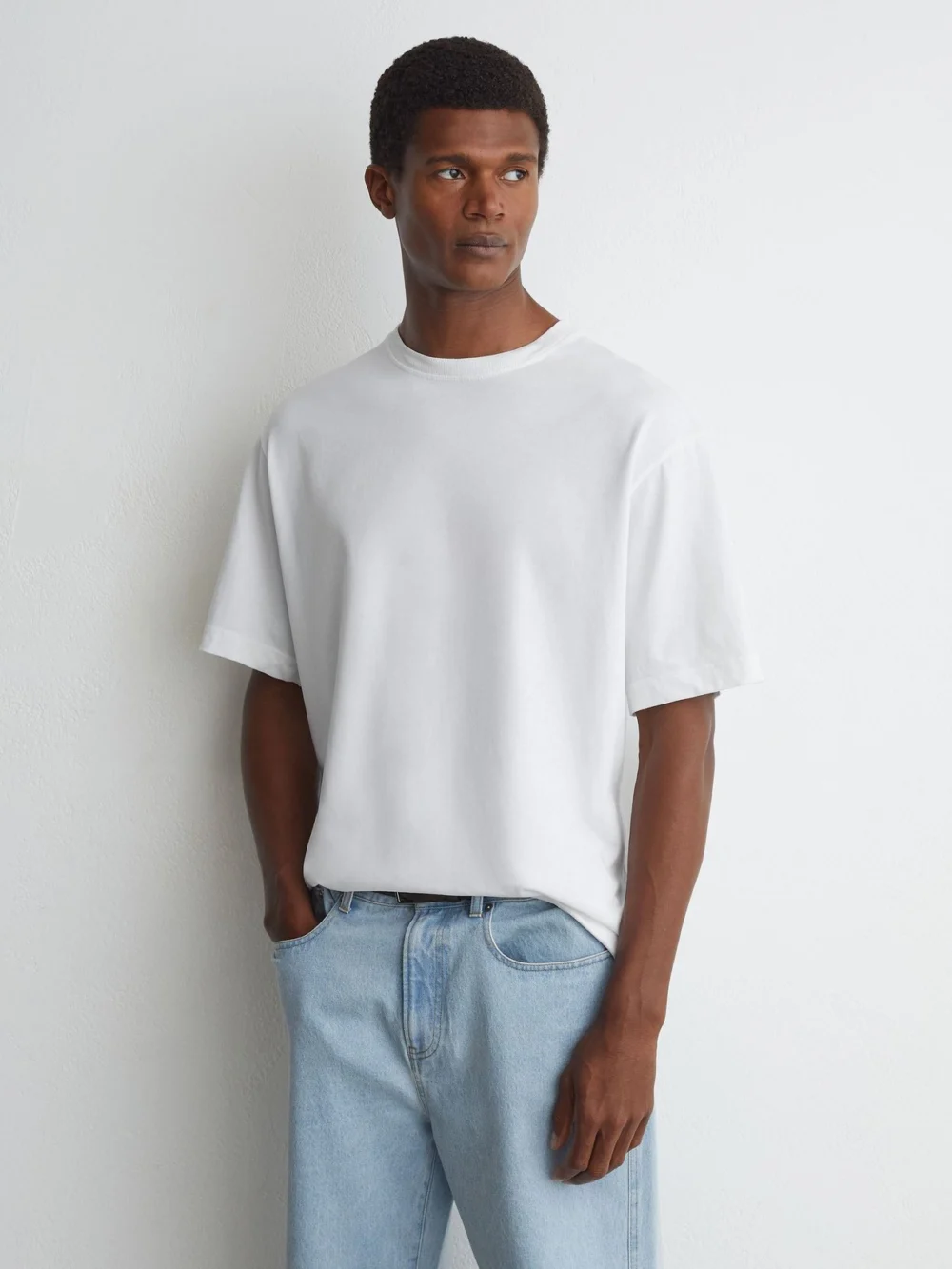 Reiss White Cotton Crew Neck T-shirt, view 4