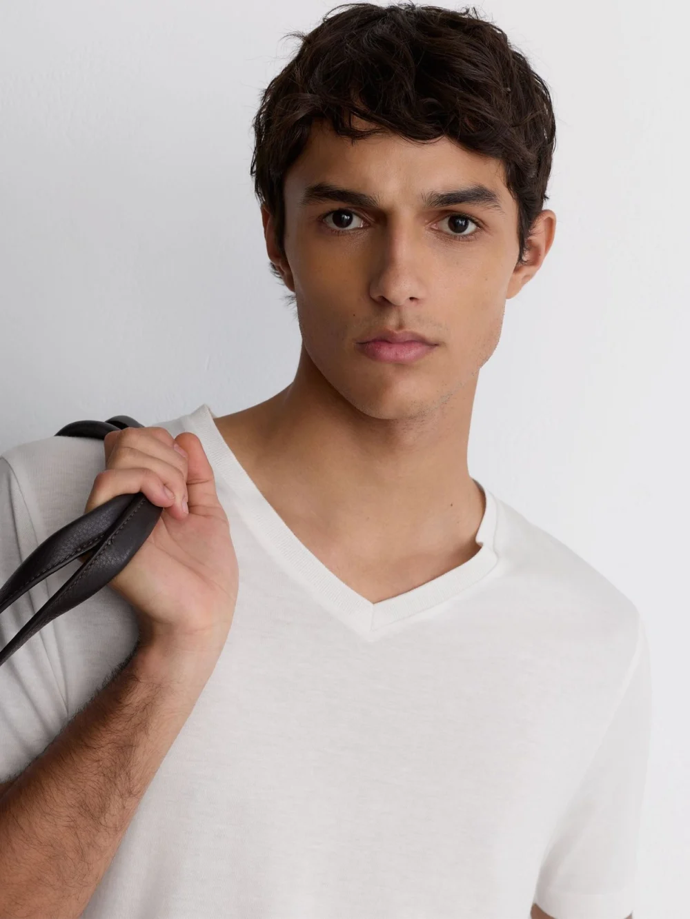 Reiss White Cotton- V-neck Tailored-fit T-shirt, view 3