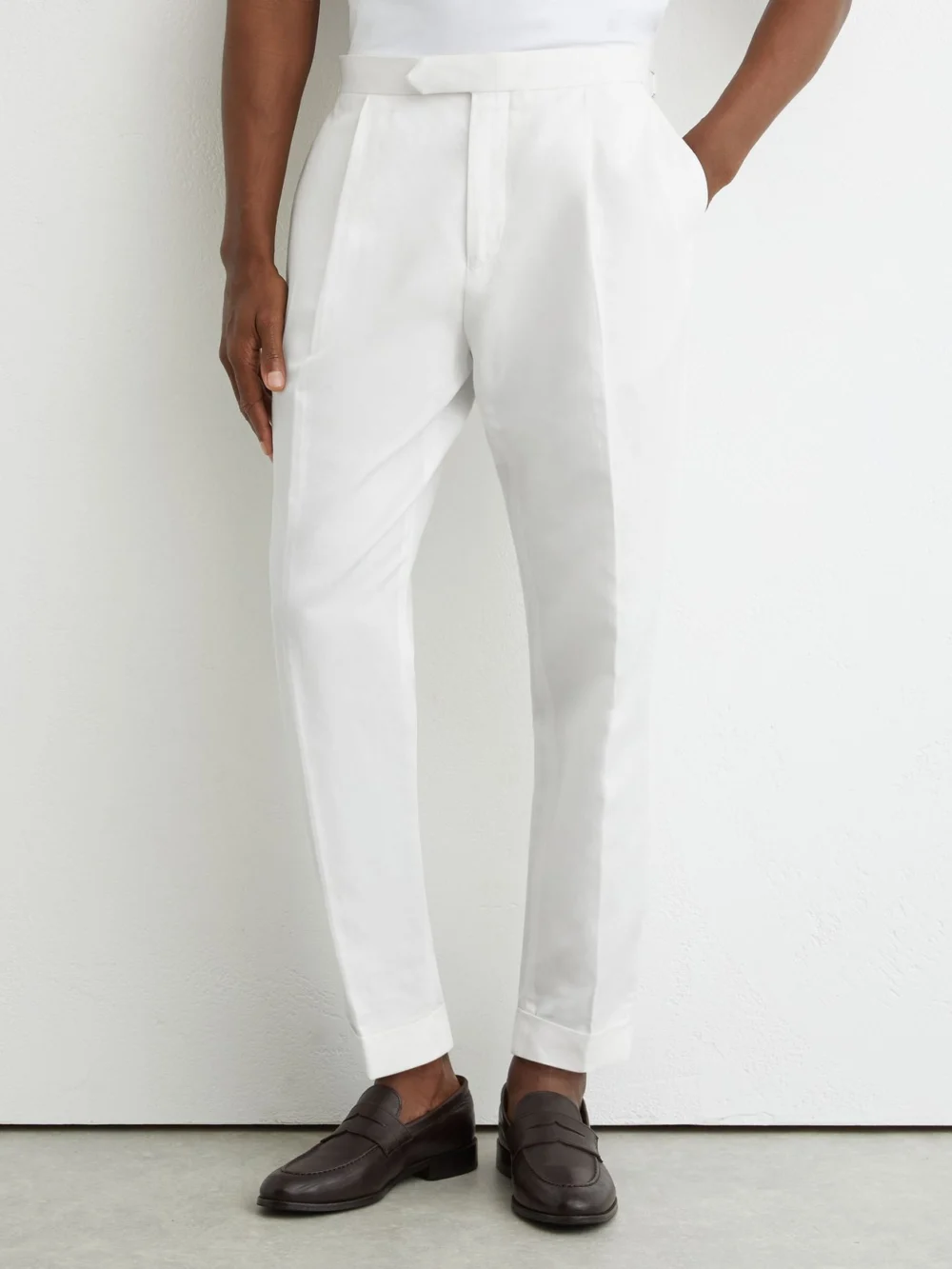 Reiss White Linen-blend Side-adjuster Tapered Trousers, view 4