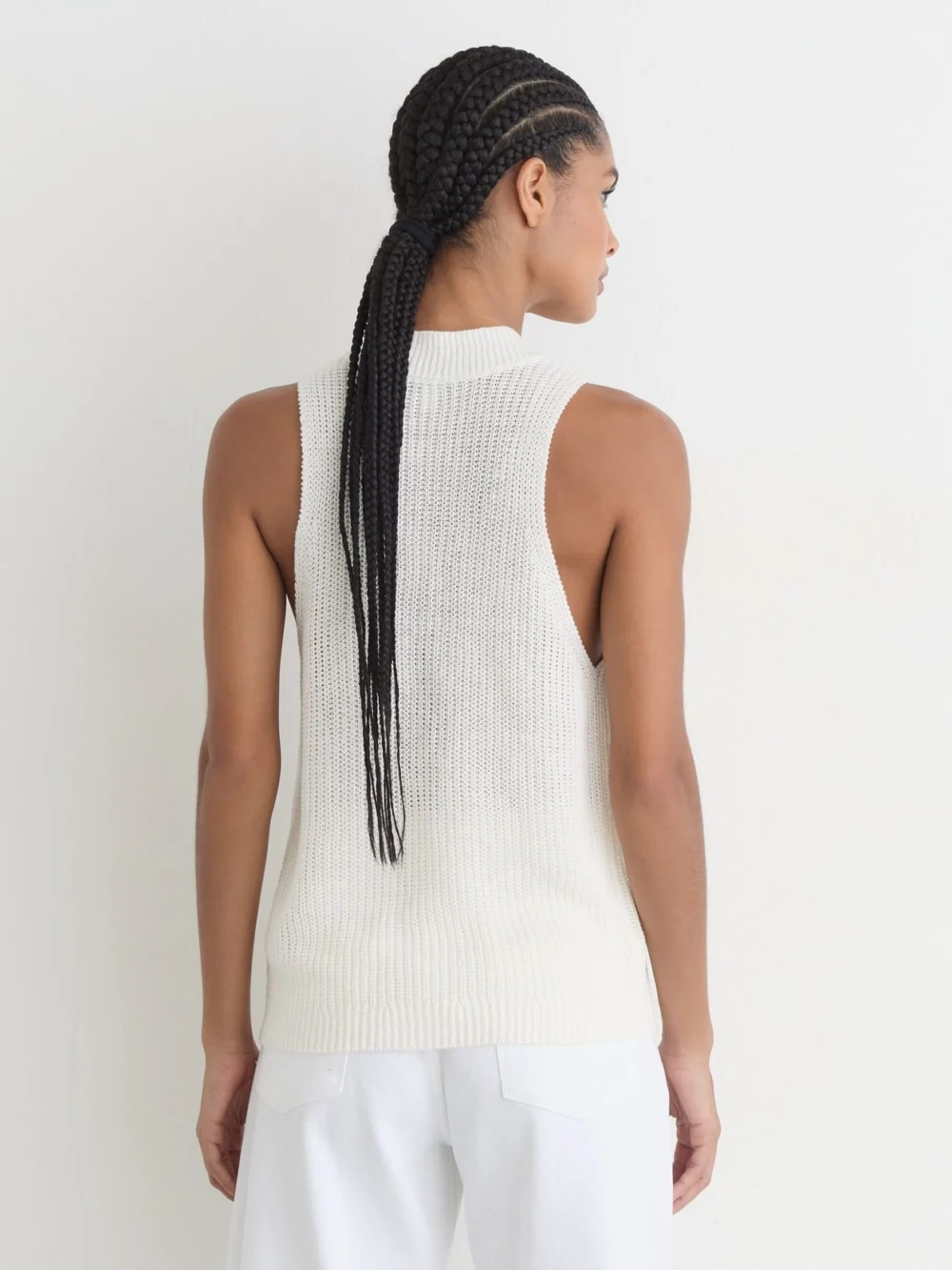 Reiss White Linen Button-through Knitted Waistcoat, view 4