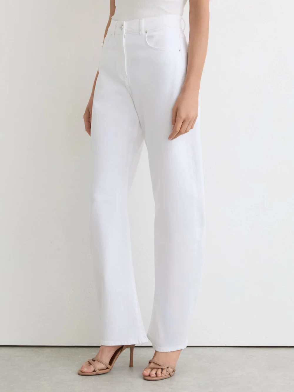 Reiss White Petite Barrel-leg Jeans, view 4