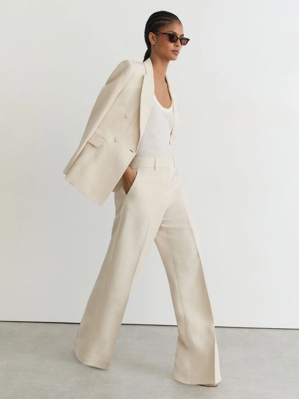 Reiss White Petite Jacquard Wide-leg Suit Trousers, view 5