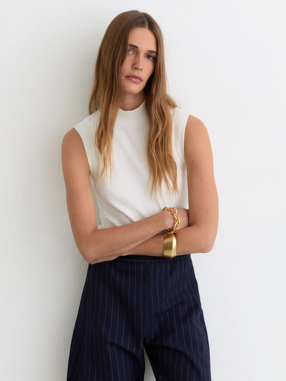 Reiss White Stretch-cotton High-neck Vest, view 3