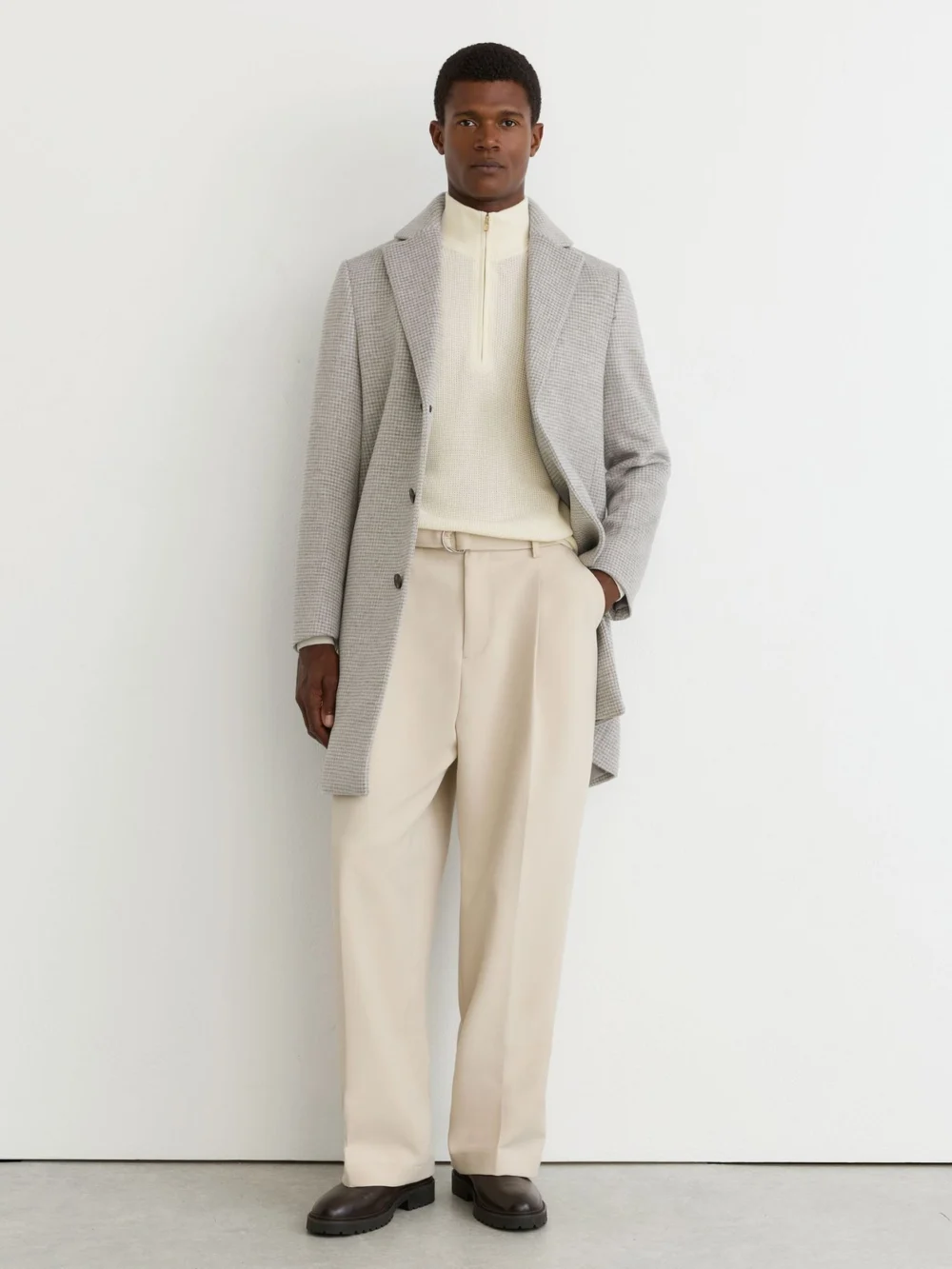 Reiss White Textured-knit Funnel-neck Half-zip Jumper with Wool, view 3