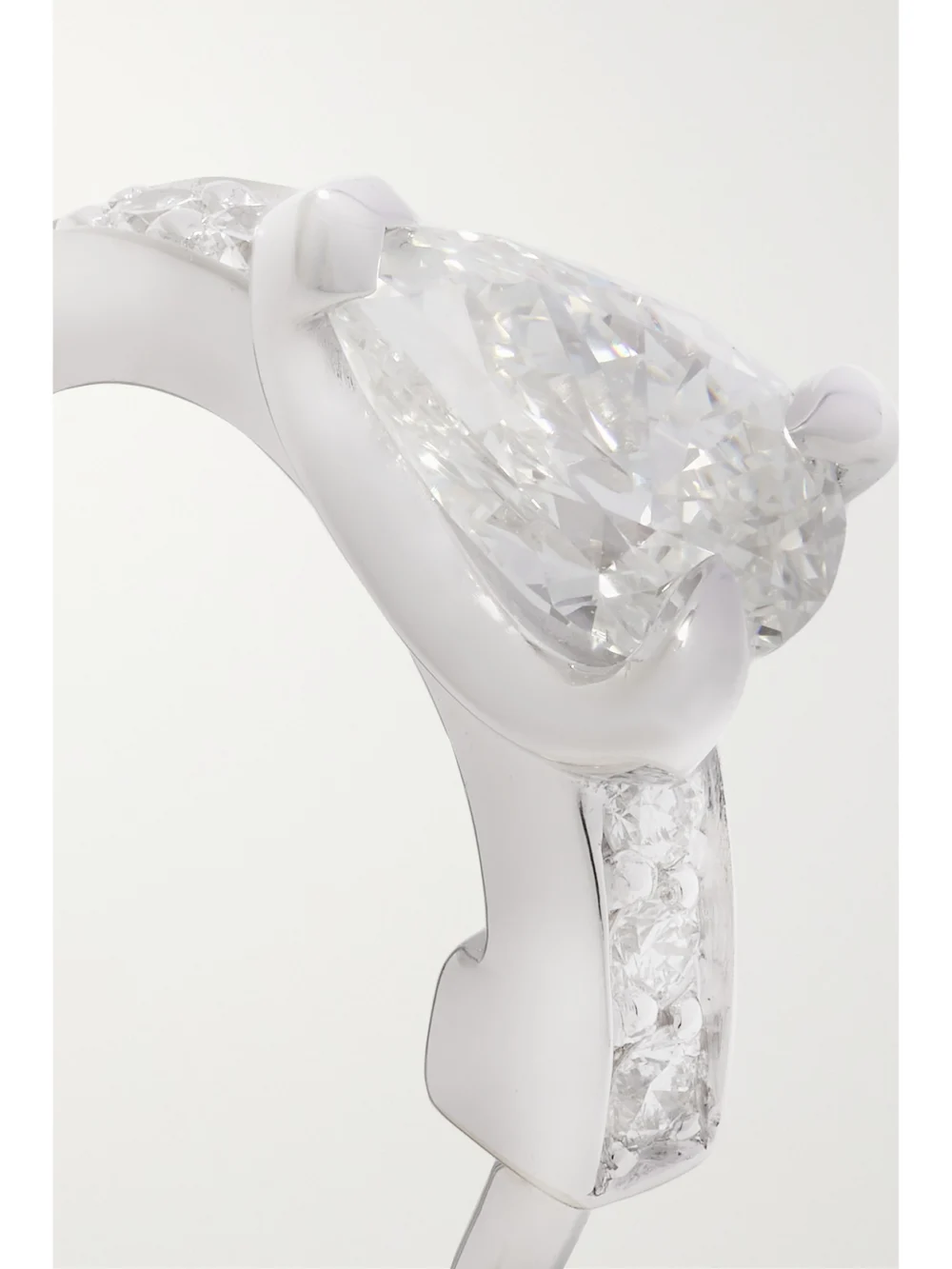 Close-up detail of the Repossi Harvest 18-karat White Gold Diamond Single Earring