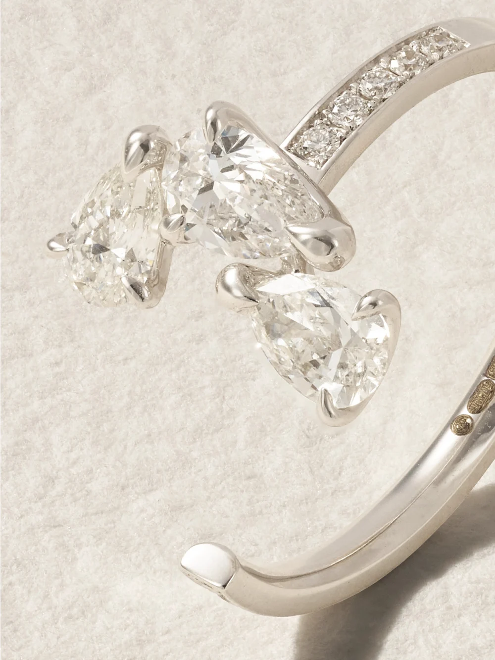 Close-up detail of the Repossi Serti Sur Vide 18-karat White Gold Diamond Ring
