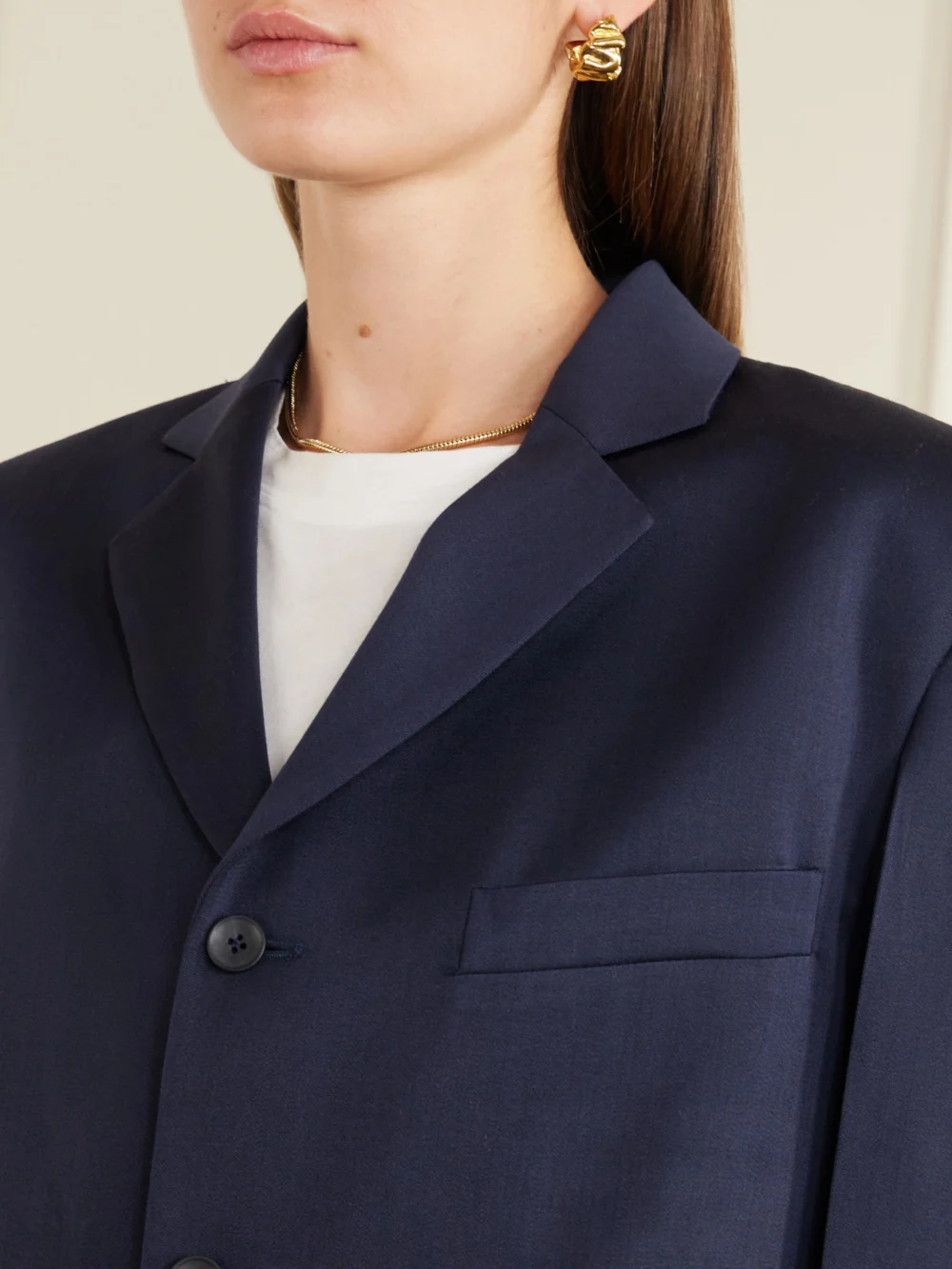 Close-up detail of the Rùadh The Stewart Wool Blazer
