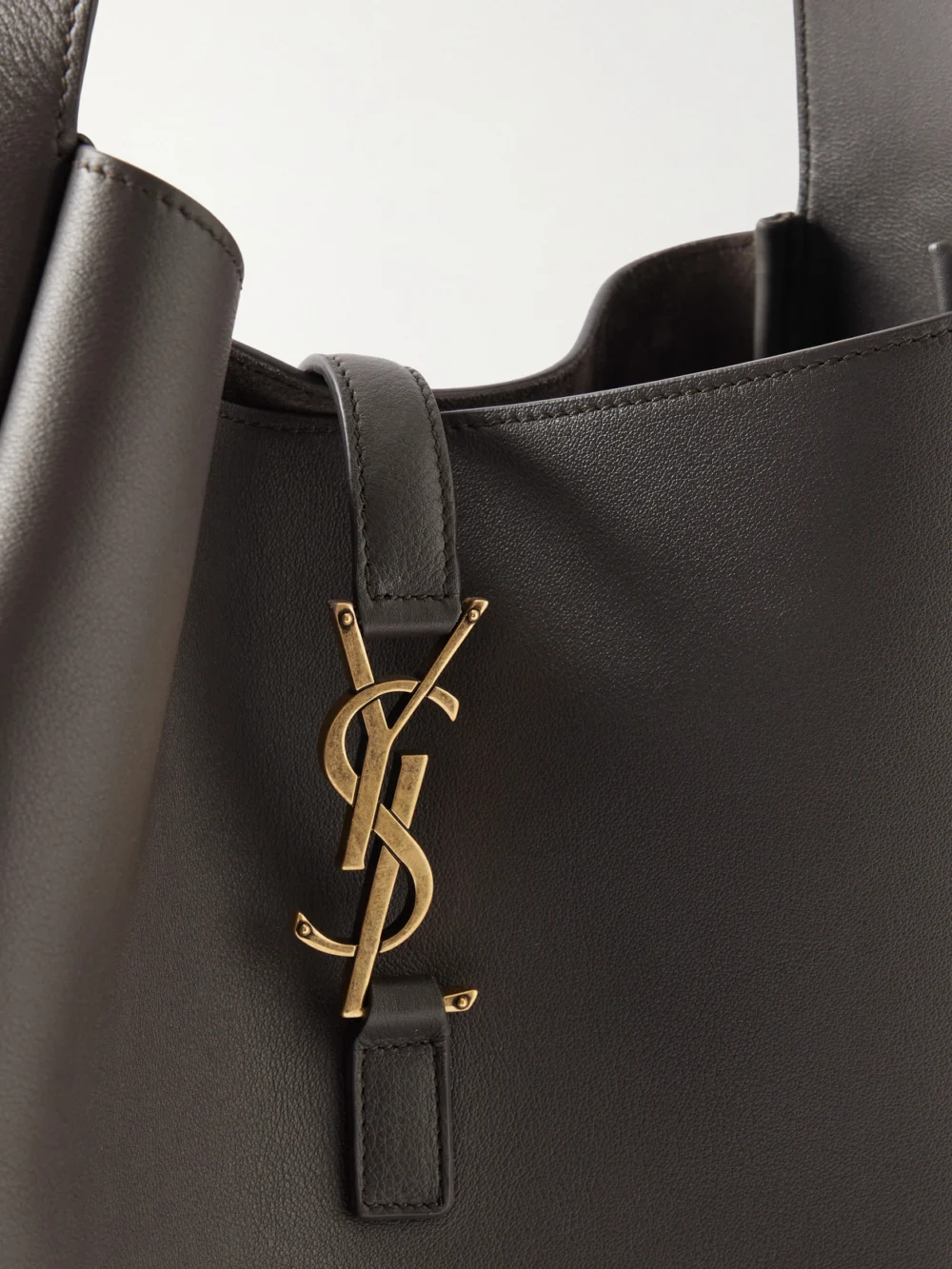 Close-up detail of the Saint Laurent Le 5 À 7 Large Leather Shoulder Bag