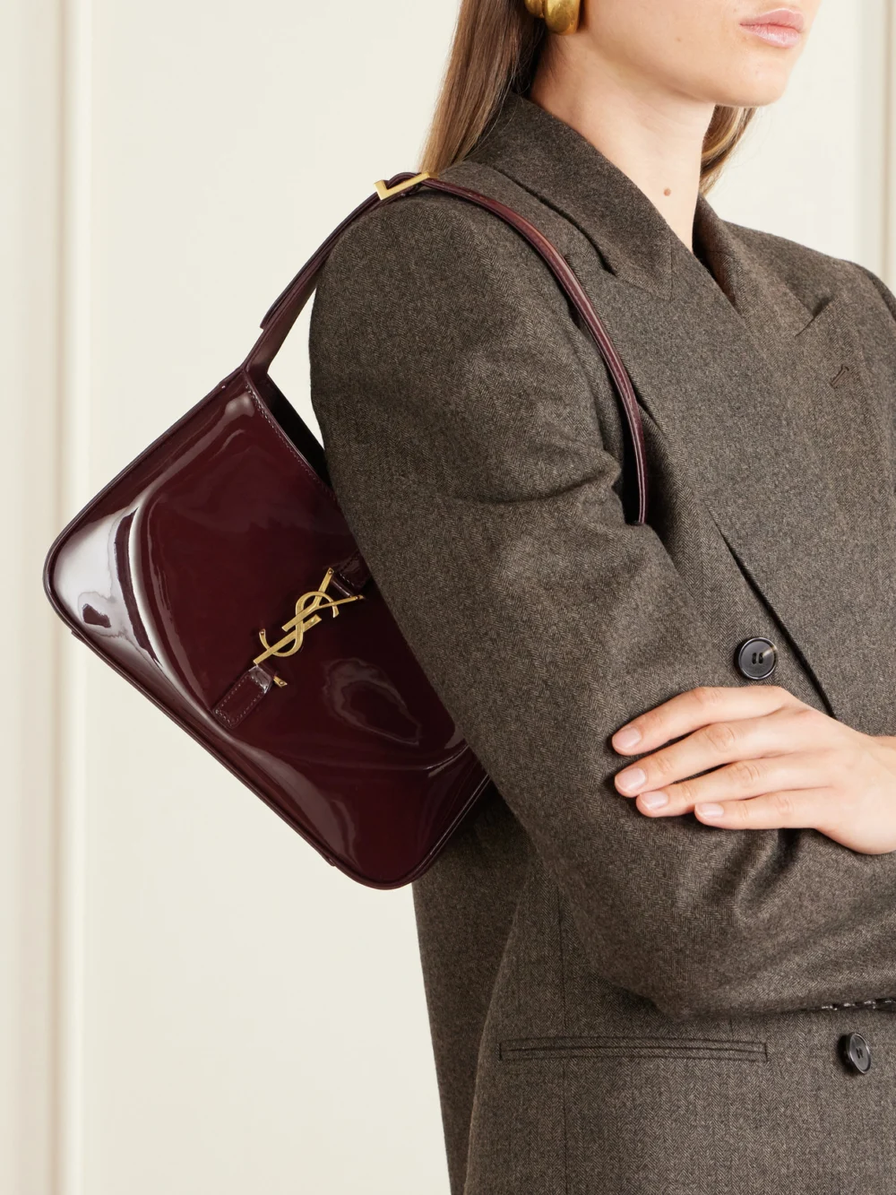 Saint Laurent Le 5 À 7 Patent-leather Shoulder Bag, styled view