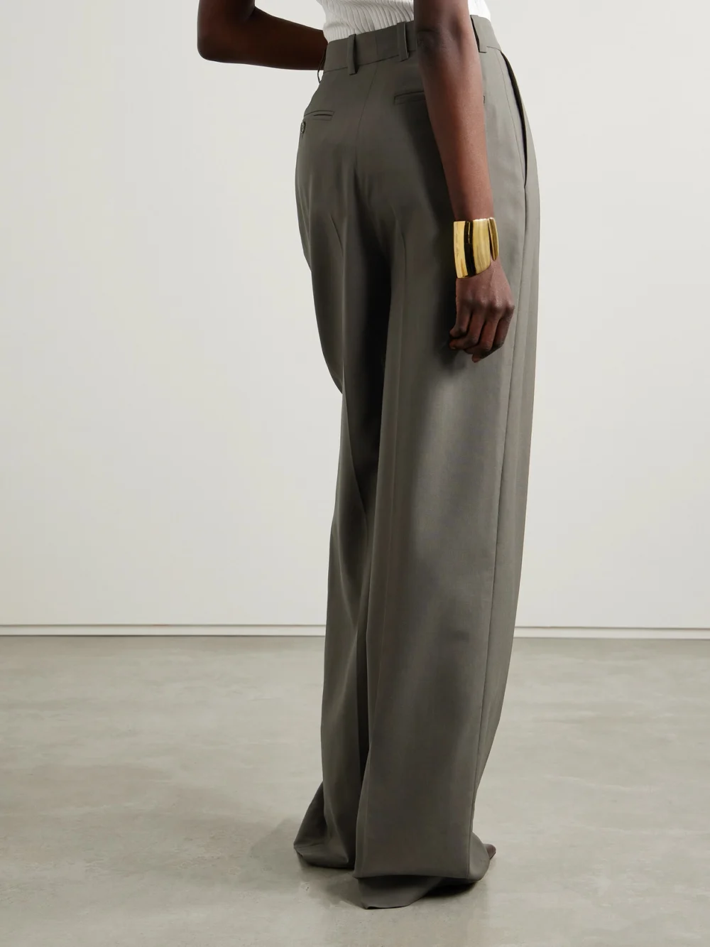Back view of the Salon 1884 Odile Pleated Wool Wide-leg Pants