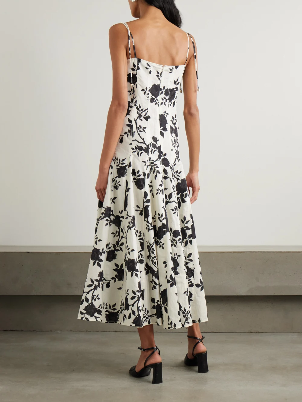 Back view of the Self-Portrait Floral-print Linen and Cotton-blend Midi Dress
