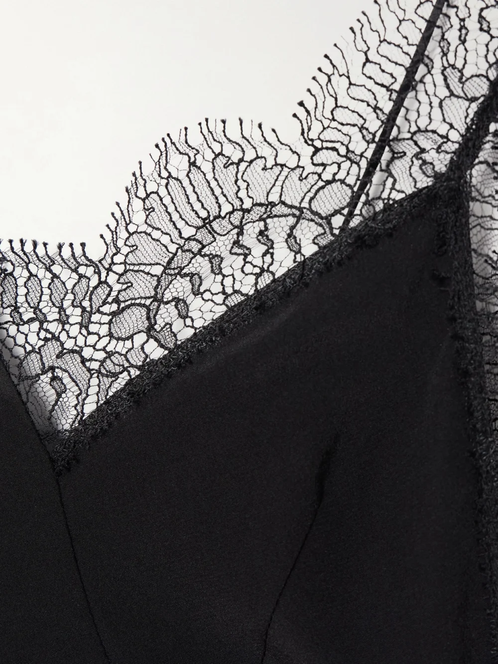 Close-up detail of the Sharon Wauchob Capucines Scalloped Lace-trimmed Silk Crepe De Chine Camisole