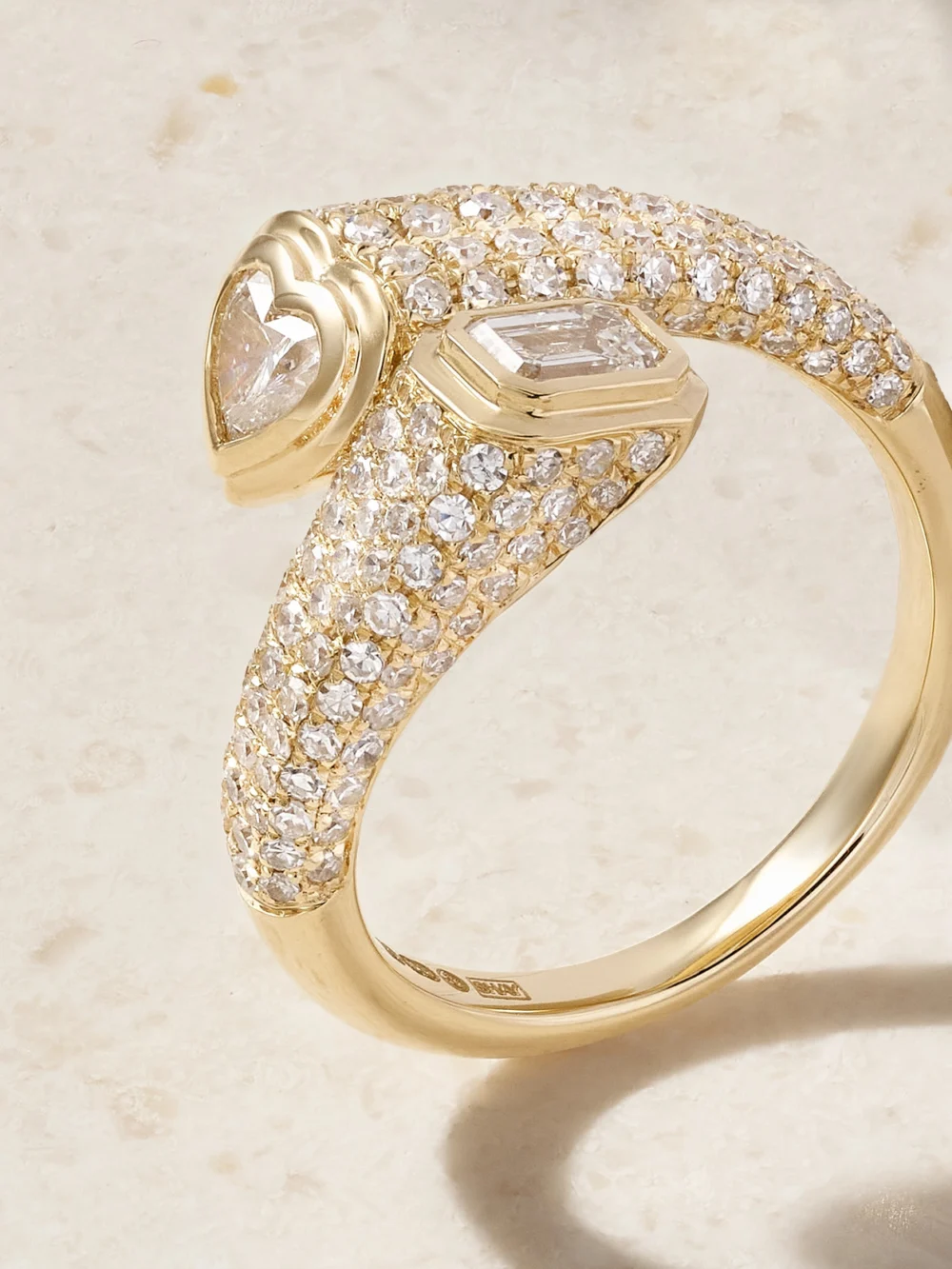 Close-up detail of the Shay 18-karat Gold Diamond Pinky Ring