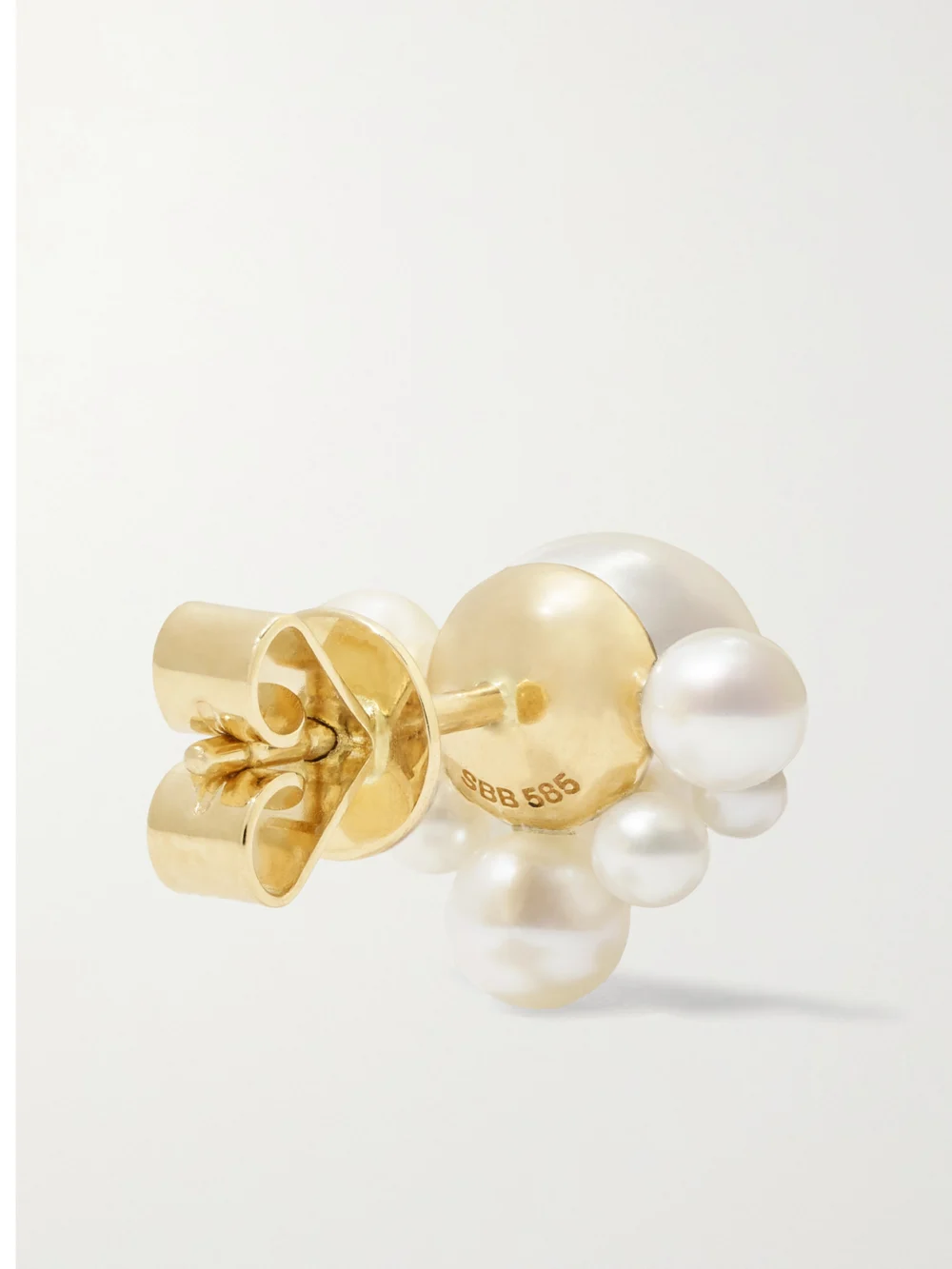 Back view of the Sophie Bille Brahe Chambre De Perle 14-karat Gold Pearl Single Earring